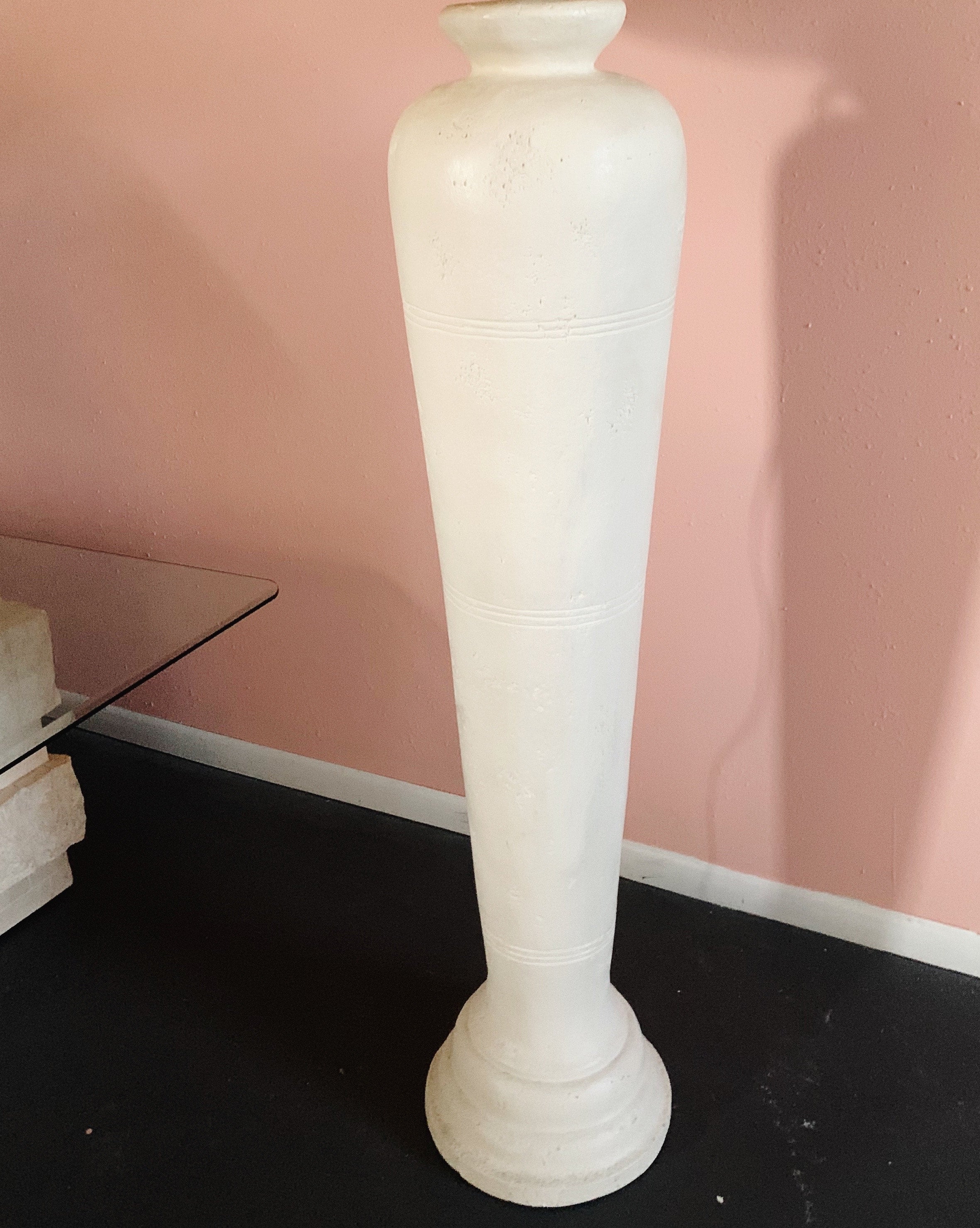 White plaster floor lamp online